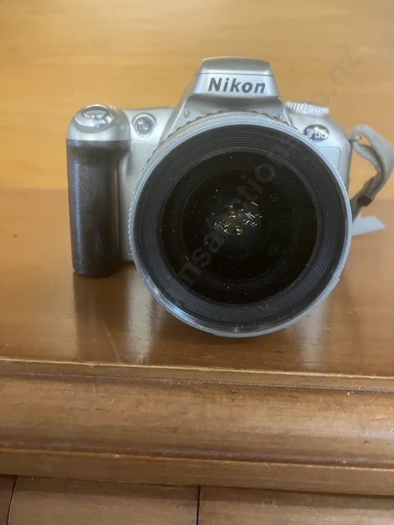 Nikon F55 Film Camera With AF Nikkor 28-80mm & 70-300mm Lenses & Solidex Camera Bag Image 1++