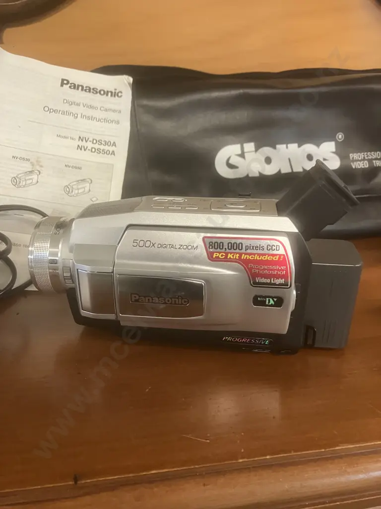 Panasonic NV-DS30A Video Camera With Charger & Glottos 702 Tripod With Bag (Needs Attachment Piece) Image 1++