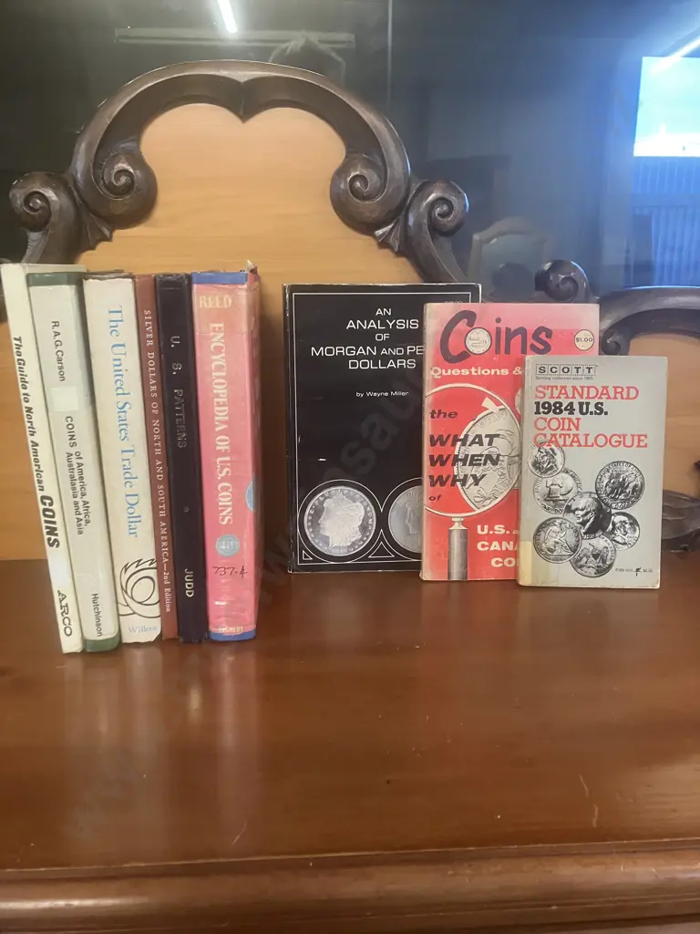 Coin Catalogues & Guides - Assorted Image 1++