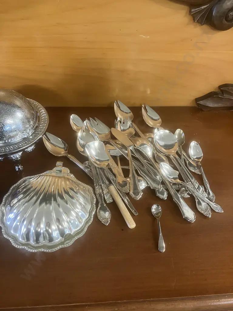 Vintage Sugar Bowls & Cutlery Image 1++