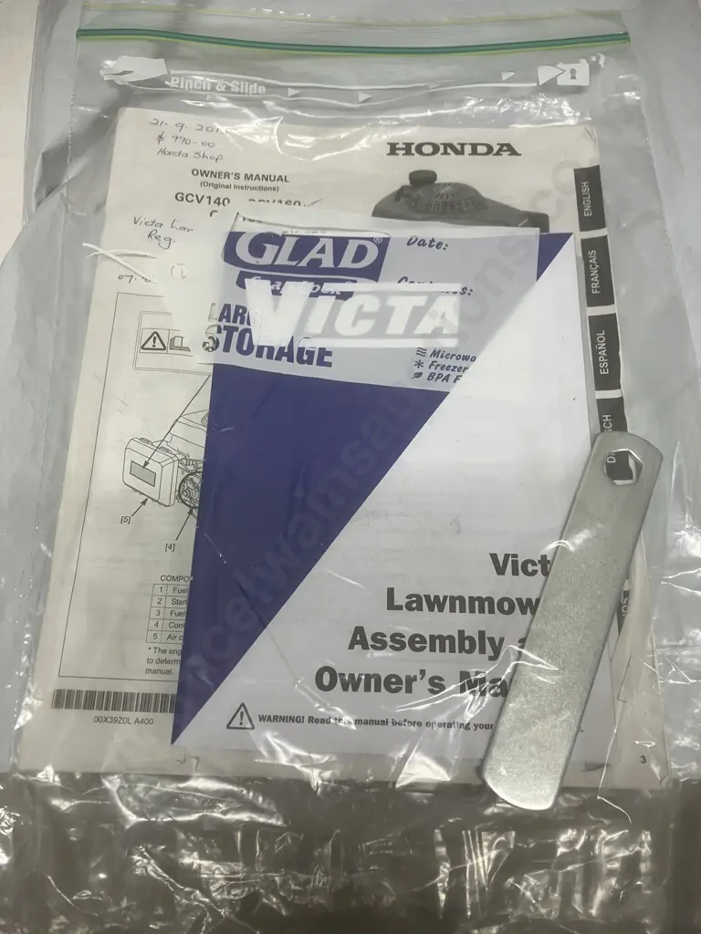 Victa Lawnmower With Catcher - Honda OHC GCV 160 Engine With Manuals Image 1++