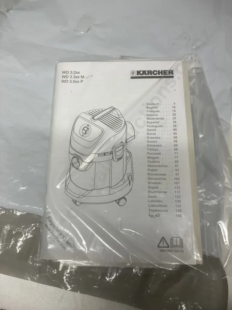 Karcher Vacuum Cleaner WD3.300M With Manual & Bags Image 1++
