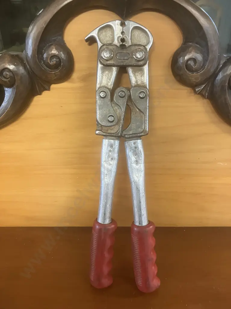 EzePull 4in1 Fencing Tool Image 1++