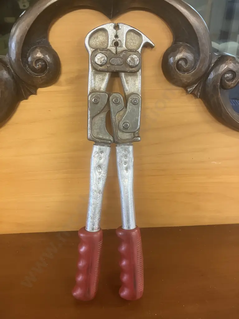 EzePull 4in1 Fencing Tool Image 1++