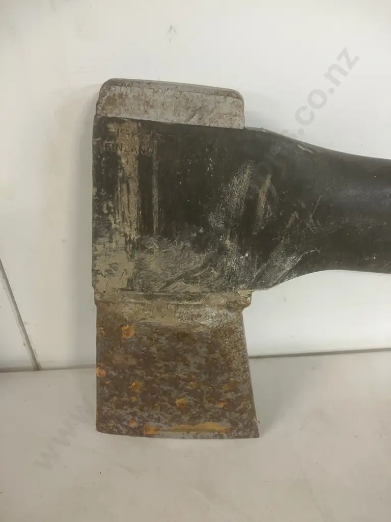 Fiskars Splitting Axe X21 With Plastic Transport Guard Image 1++