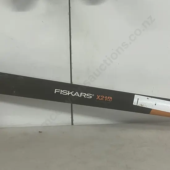 Fiskars Splitting Axe X21 With Plastic Transport Guard