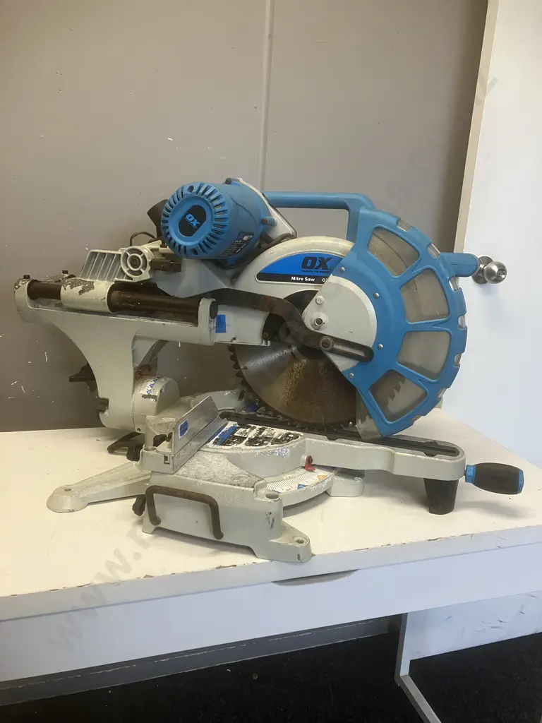 Ox Mitre Saw Model OX-P305 Image 1++