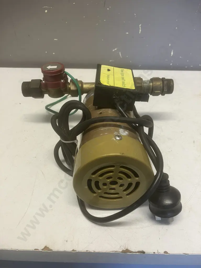Low Pressure Hot Water Booster Pump Image 1++