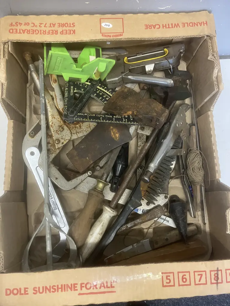 Box Lot Tools, Axe Heads Etc Image 1++