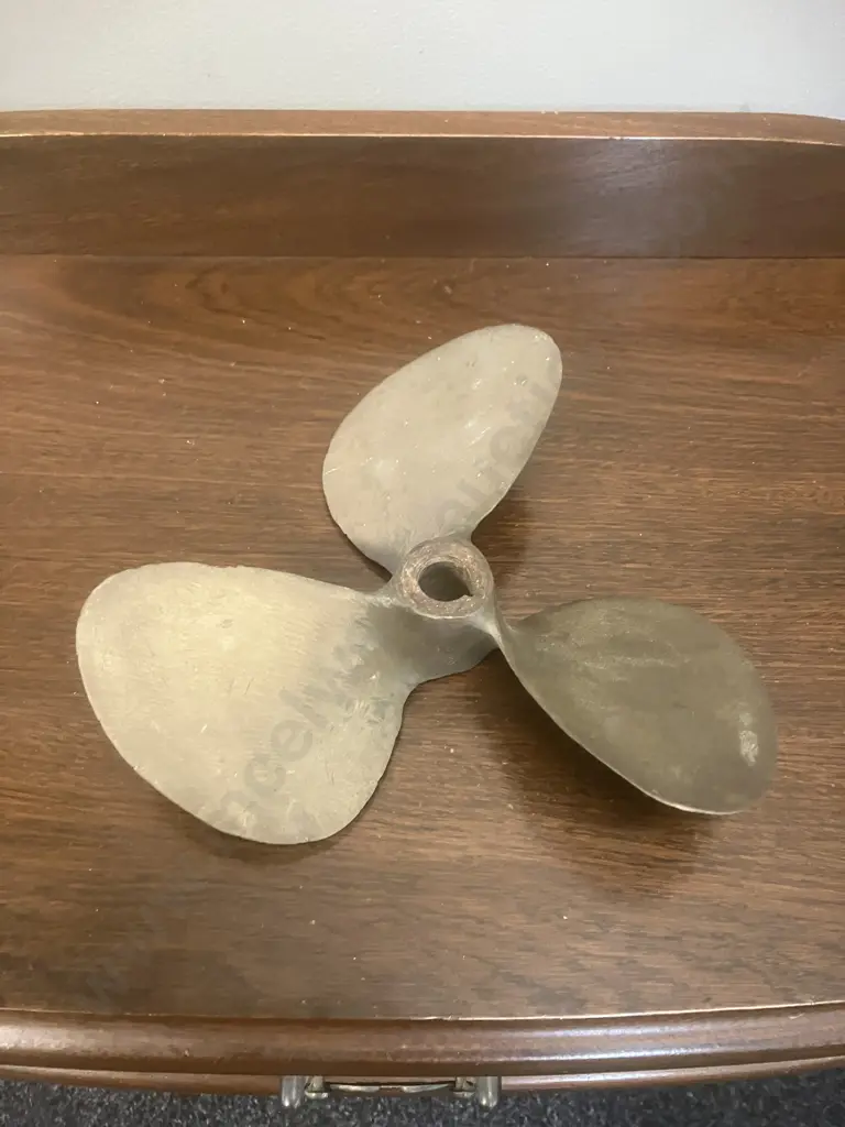 Vintage Brass 3 Blade Propeller. 23 x 4.5cm Image 1++