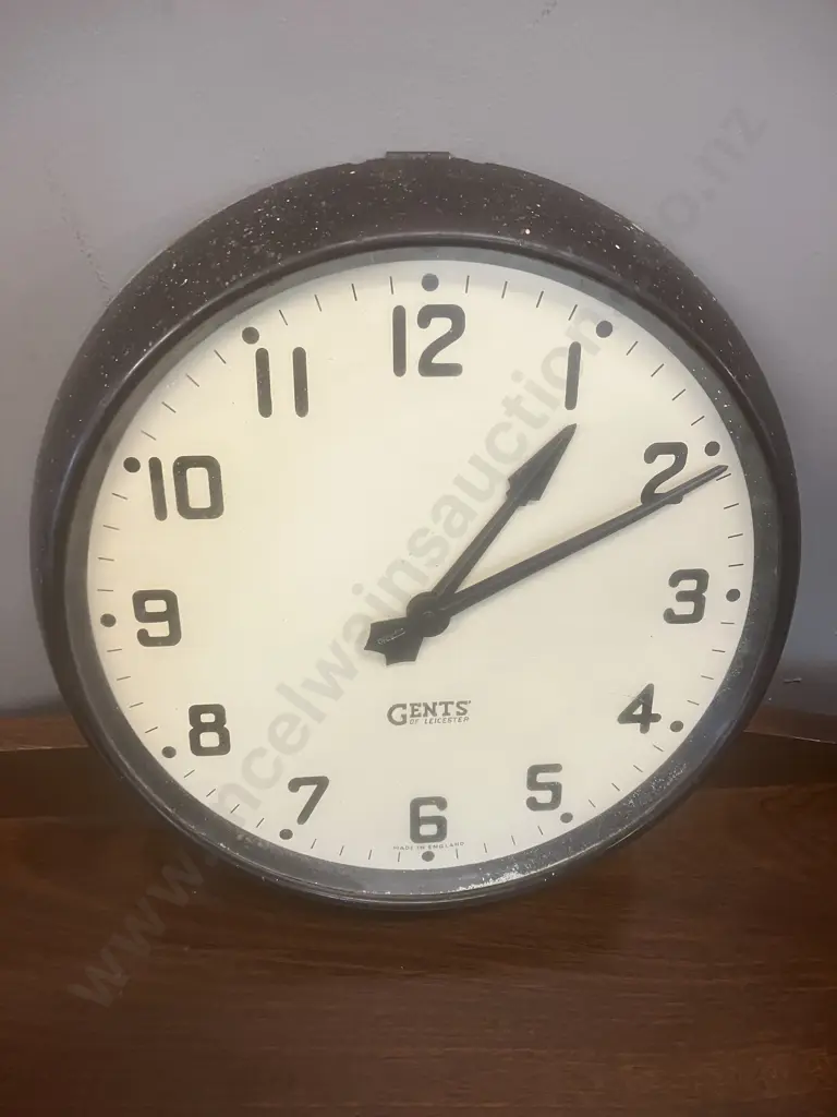 Vintage Brown Bakelite Wall Slave Clock by Gents of Leicester (EX NZ Post). c1950s Image 1++