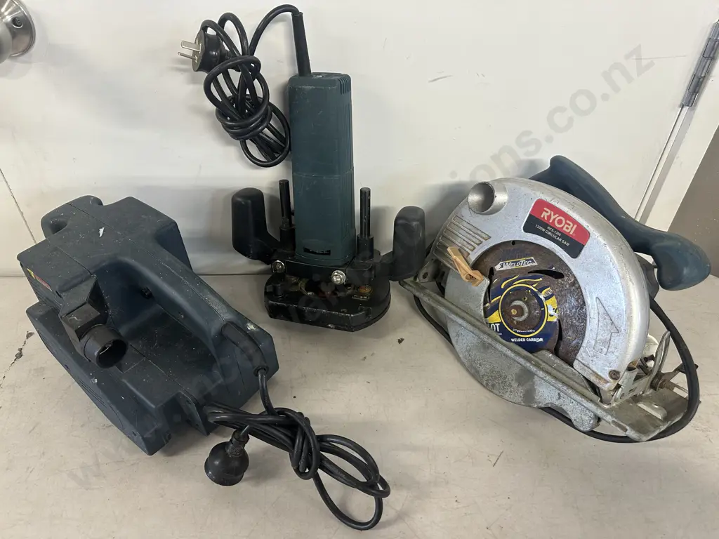 Assorted Power Tools Including Ryobi Circular Saw, Colt Router & Belt Sander Image 1++
