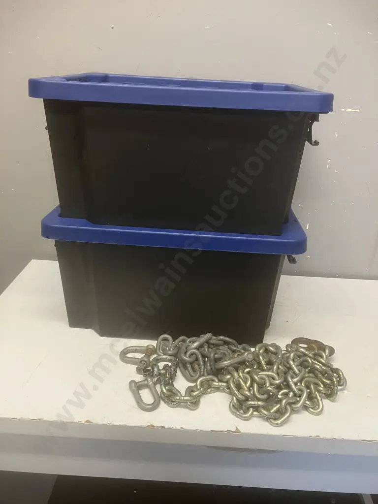 Chains & D Shackles, Pair of 25 Litre Trunk Boxes With Lids Image 1++