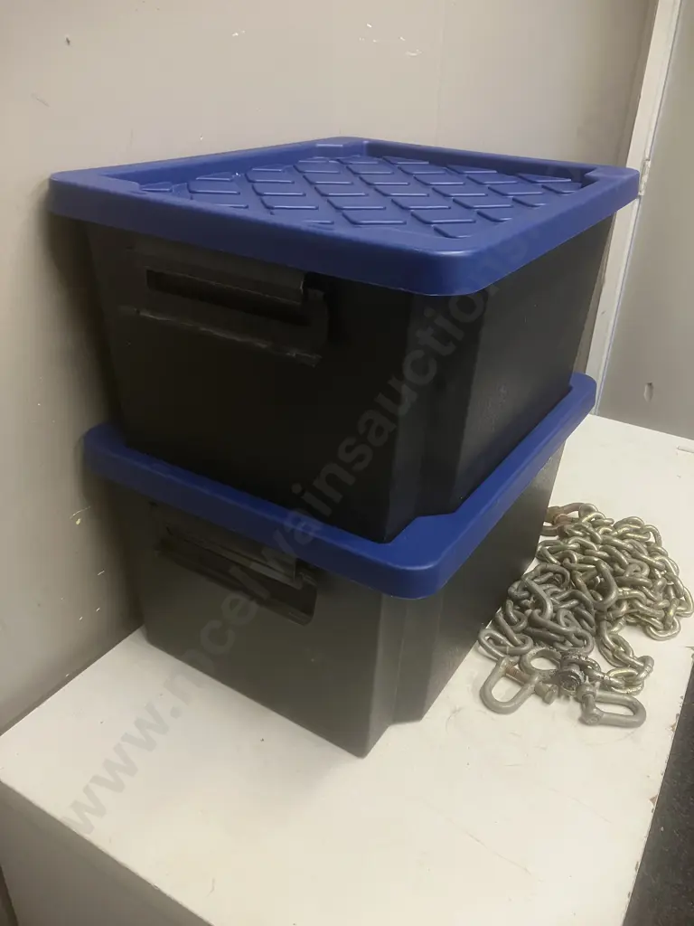 Chains & D Shackles, Pair of 25 Litre Trunk Boxes With Lids Image 1++