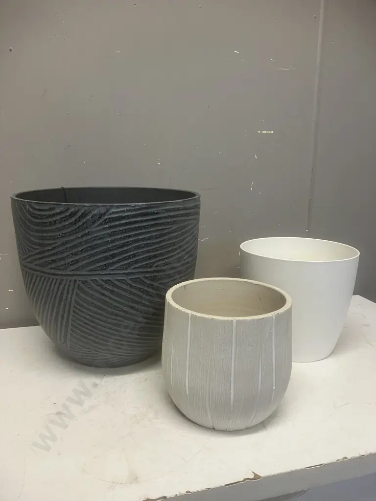 Garden Pots x 3 Image 1++
