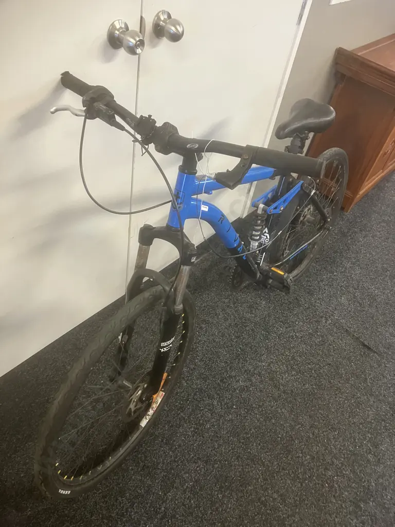 RIVAL Blue &  Black Mountain Bike Image 1++