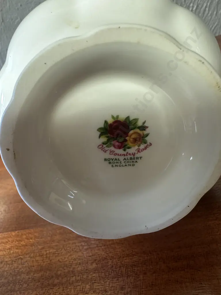Royal Albert Old Country Roses Bone China Made In England Jug Image 1++