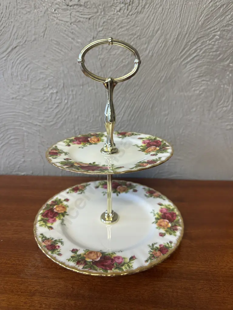 Royal Albert Old Country Roses Bone China Made In England Two Tier Cake Stand H25cm. Image 1++
