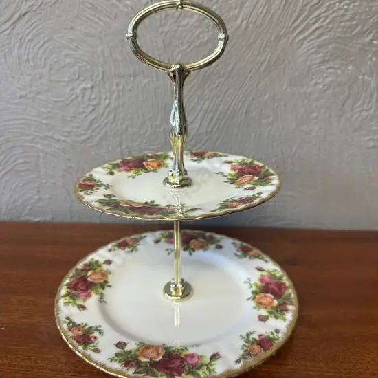 Royal Albert Old Country Roses Bone China Made In England Two Tier Cake Stand H25cm.