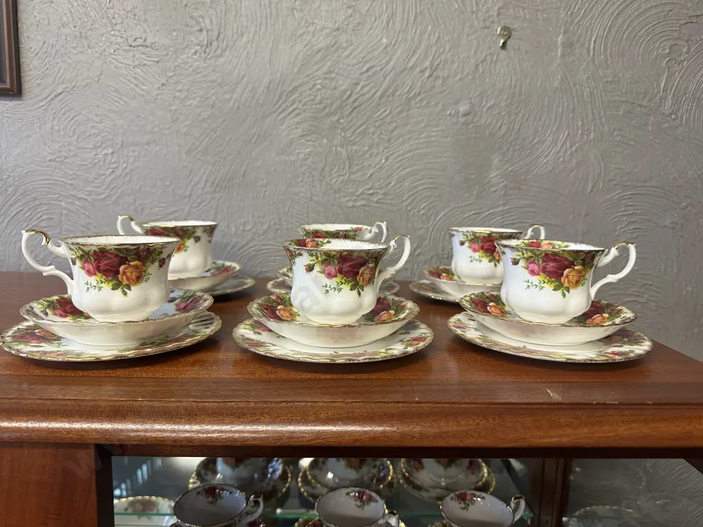 Royal Albert Old Country Roses Bone China Made In England Trios x6 Image 1++
