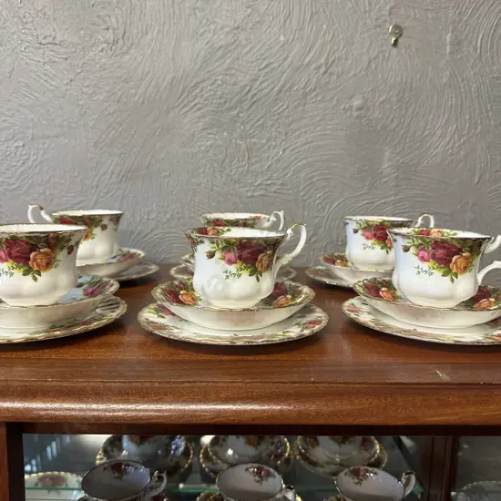 Royal Albert Old Country Roses Bone China Made In England Trios x6