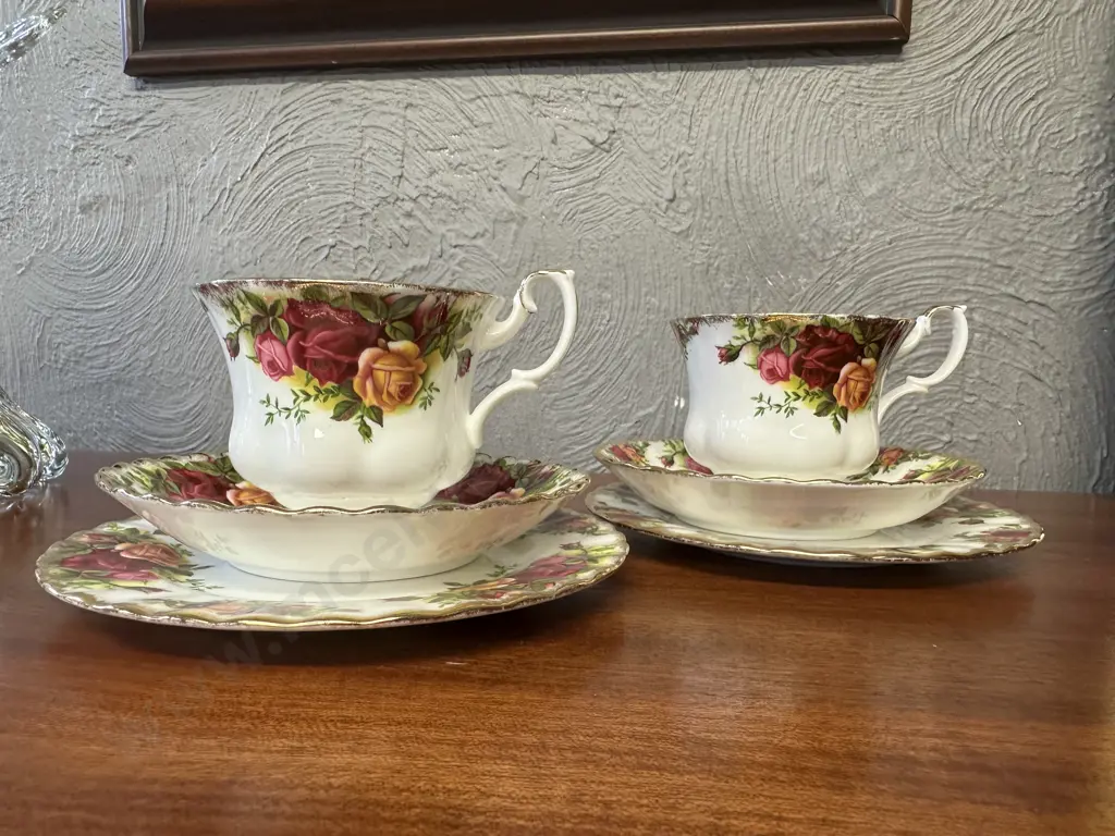 Royal Albert Old Country Roses Bone China Made In England Pair of Trios Image 1++