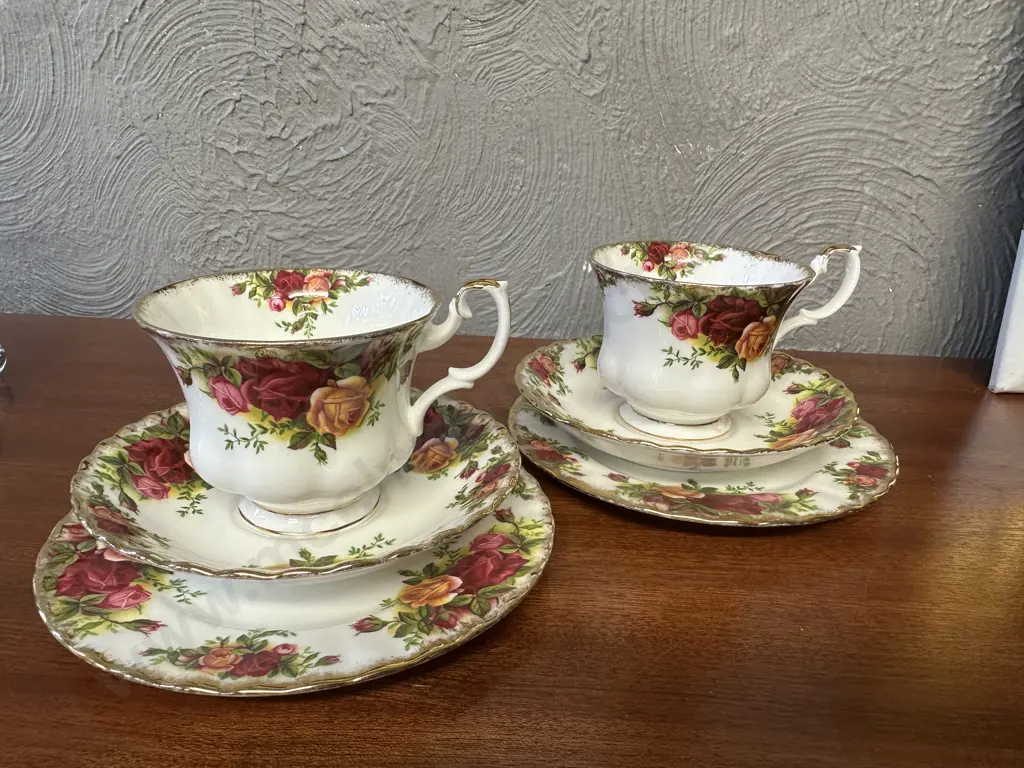 Royal Albert Old Country Roses Bone China Made In England Pair of Trios Image 1++