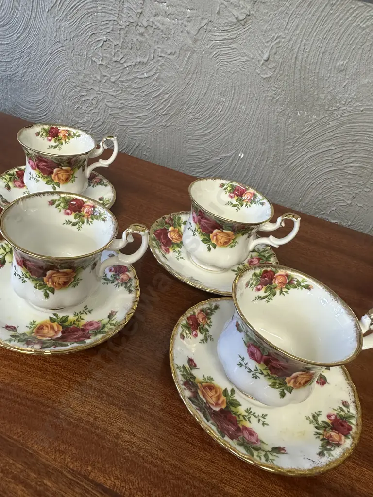 Royal Albert Old Country Roses Bone China Made In England Set of 4 Demitasse Duos Image 1++