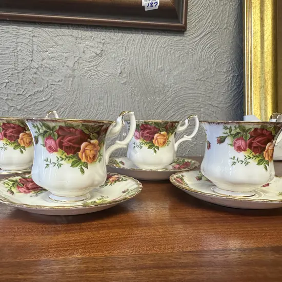 Royal Albert Old Country Roses Bone China Made In England Set of 4 Demitasse Duos
