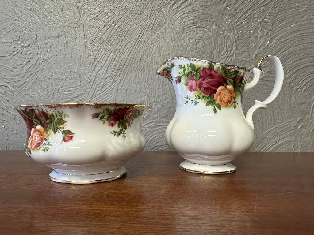 Royal Albert Old Country Roses Bone China Made In England Creamer & Sugar Bowl Image 1++