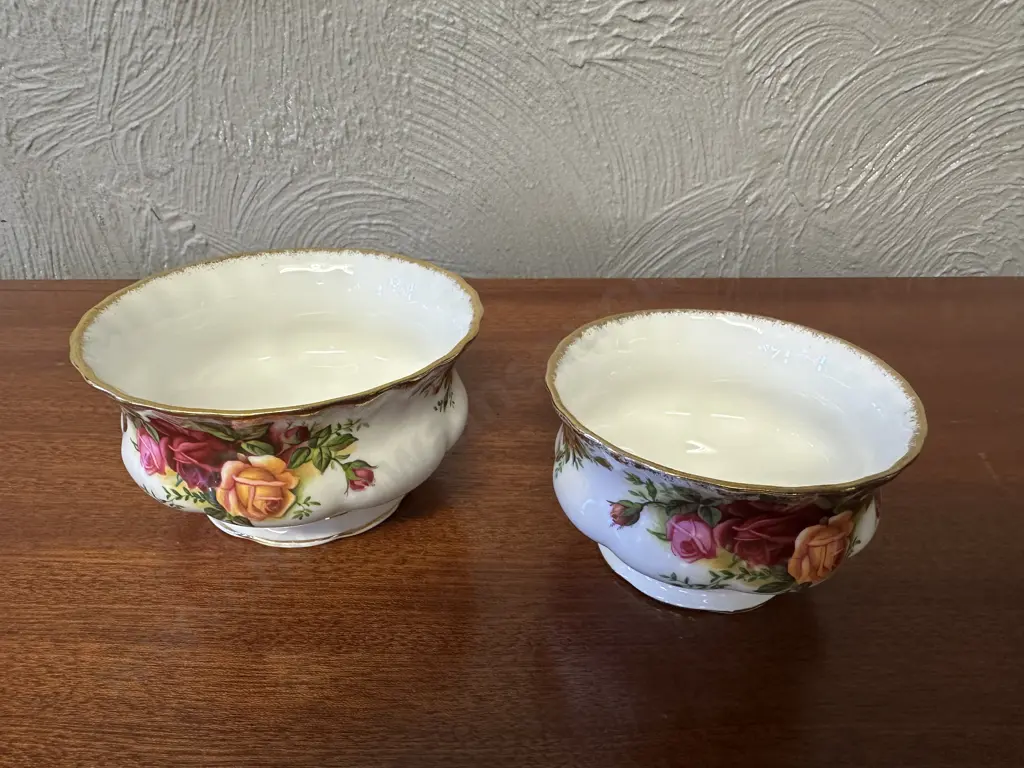 Royal Albert Old Country Roses Bone China Made In England Sugar Bowls x2  Image 1++