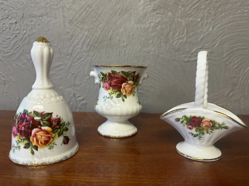 Royal Albert Old Country Roses Bone China Made In England Urn Shaped Vase, Bell & Basket Image 1++