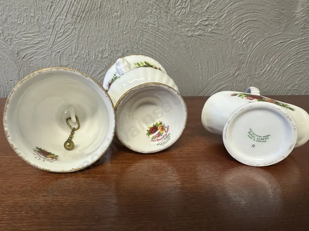 Royal Albert Old Country Roses Bone China Made In England Urn Shaped Vase, Bell & Basket Image 1++