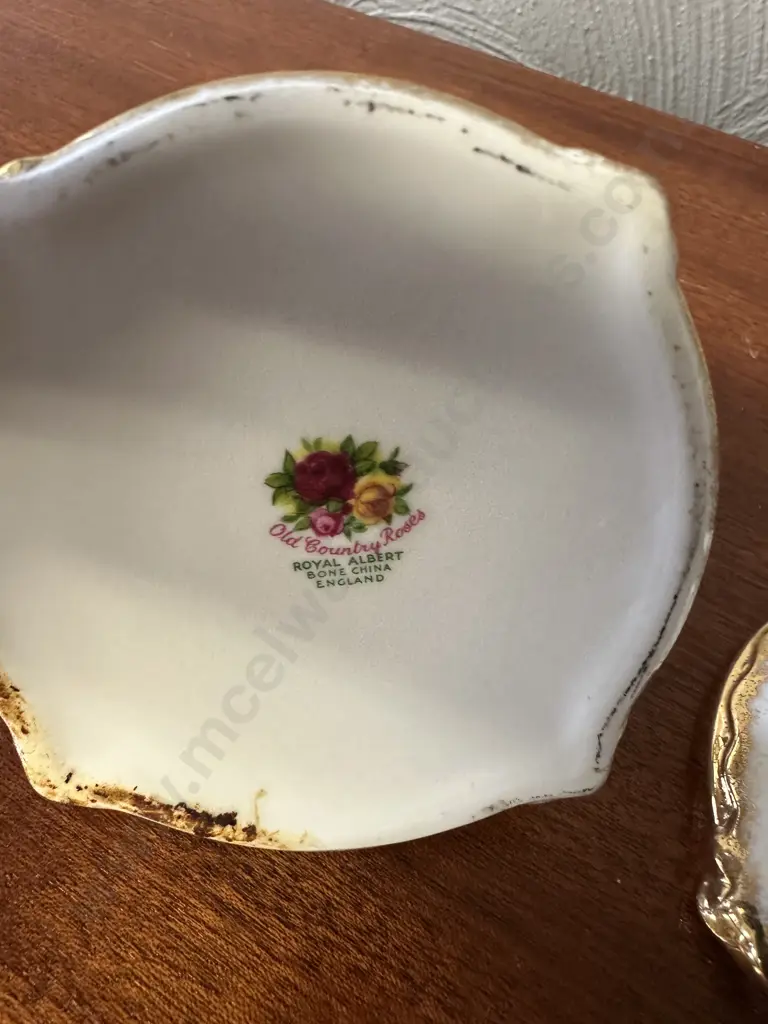 Royal Albert Old Country Roses Bone China Made In England Pair Of Candlestick Candle Holders Image 1++