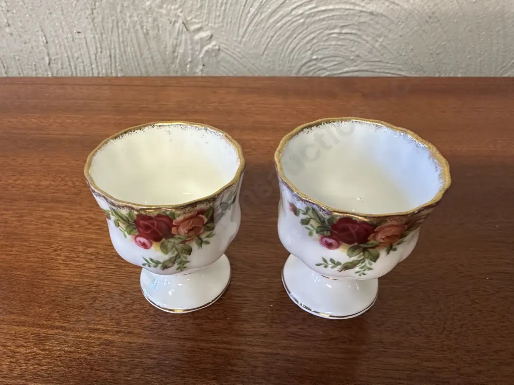 Royal Albert Old Country Roses Bone China Made In England Pair Of Egg Cups Image 1++