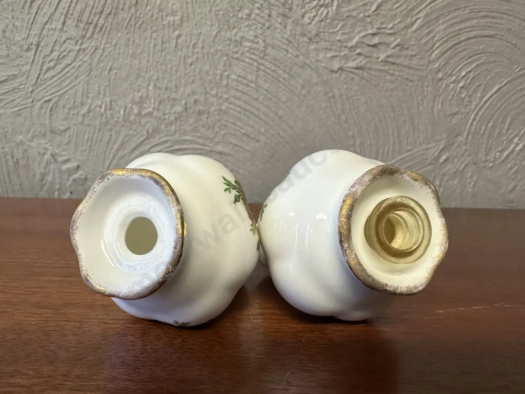 Royal Albert Old Country Roses Bone China Made In England Pair Of Salt & Pepper Shakers Image 1++