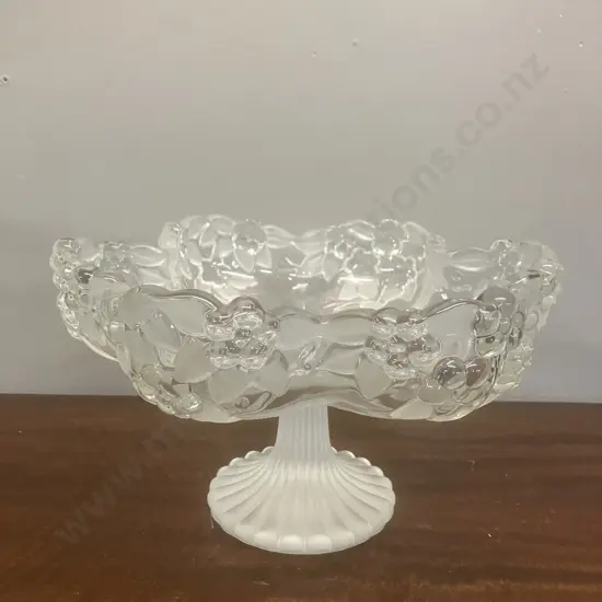 Vintage Mikasa Carmen Walther Crystal Pedestal Compote. 16 x 26cm