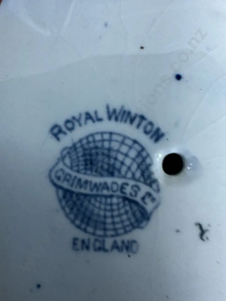 Royal Winton Grimwades Footed Bowl H13 Dia24cm. Image 1++
