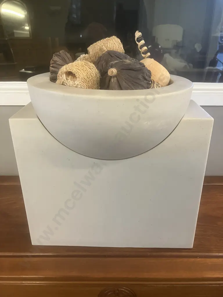 Austin Garden Sculpture - Cold Cut Outdoor Sculpture "Contemporary Planter" (Solid Base H36.5cm) Image 1++
