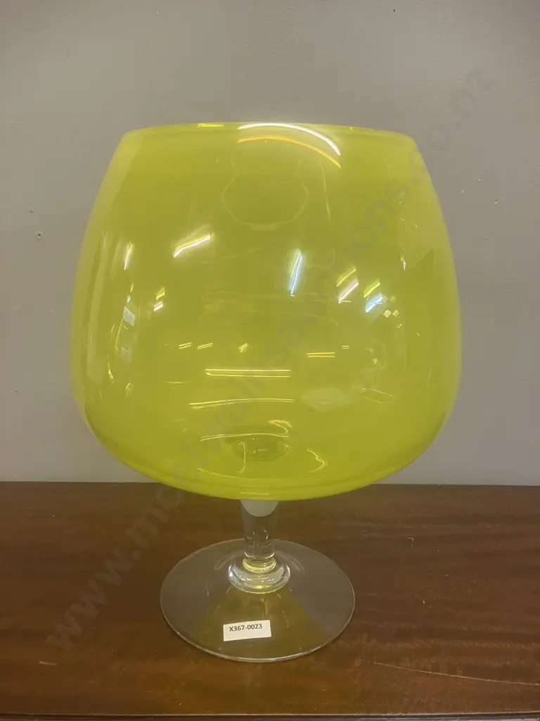 Vintage Large Yellow Art Glass Mid-Century Brandy Balloon / Vase. 32 x 24cm Image 1++