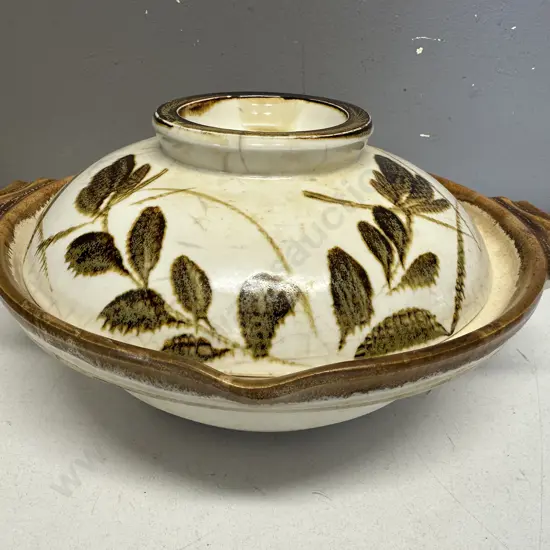 Japanese donabe Earthware Lidded Casserole Dish Botanical Motif Detail
