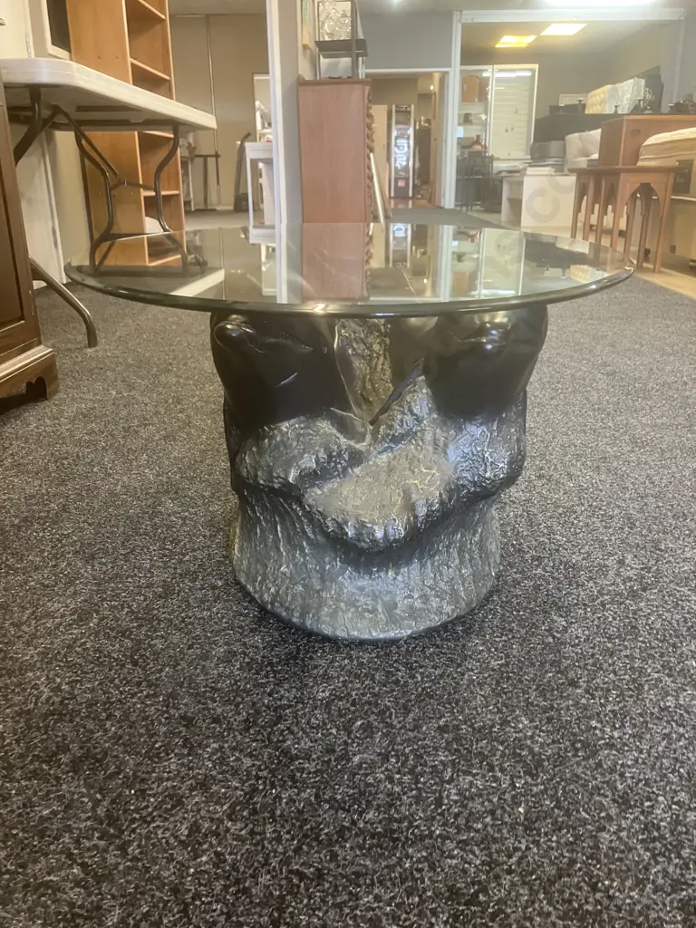 Contemporary Dolphin Coffee Table With Oval Glass Top. H39 L106 D61cm Image 1++