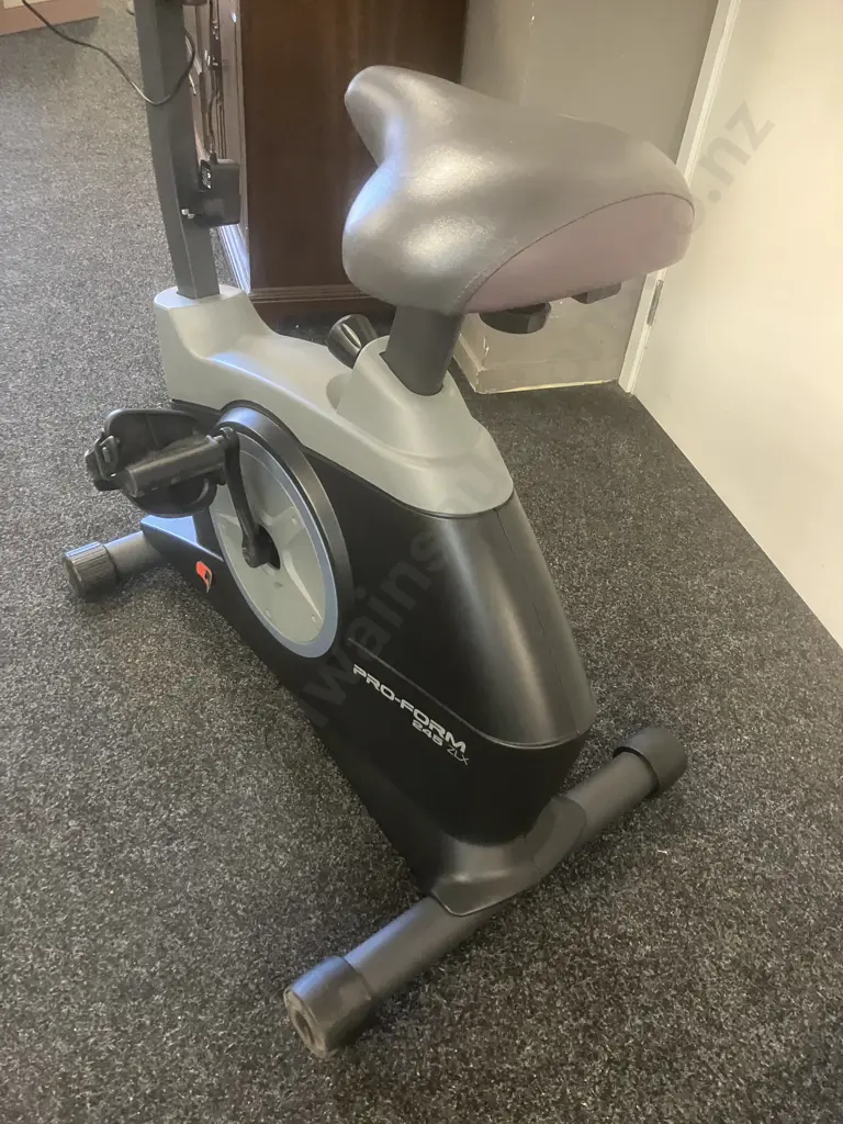 Pro-Form 245 ZLZ Exercise Bike Image 1++
