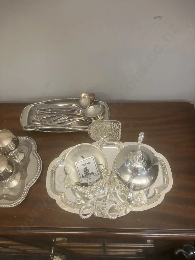 Assorted Siverware, EPNS Etc Image 1++