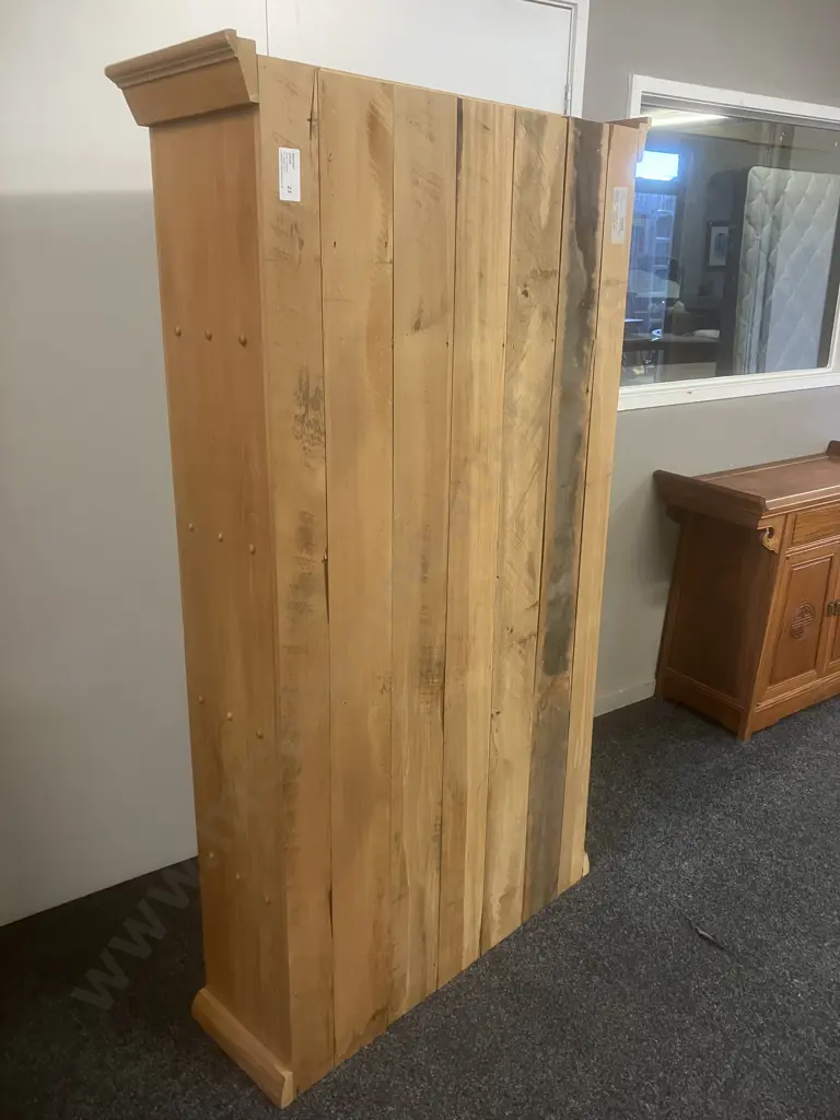 Rimu 5 Tier Bookcase, Tongue & Groove Back. H168.5 W96 D30.5cm Image 1++