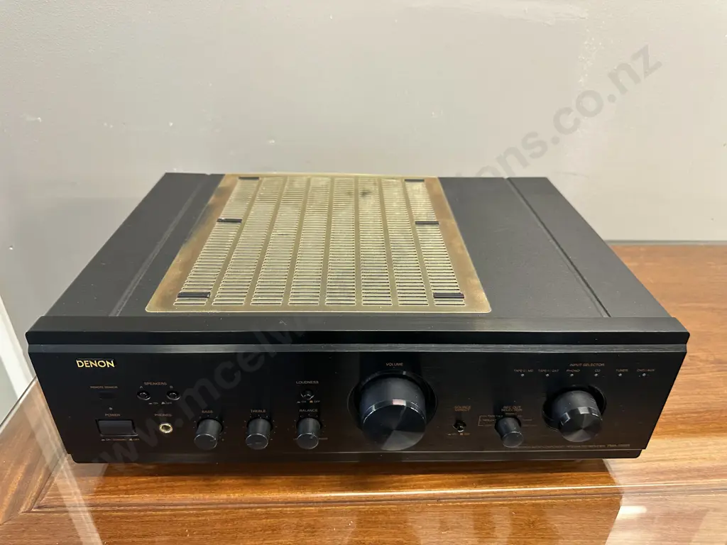 Denon Amp PMA-1055R (No Remote) Image 1++