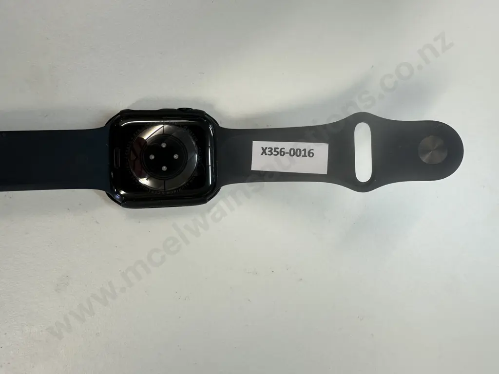 Black Apple Watch Image 1++