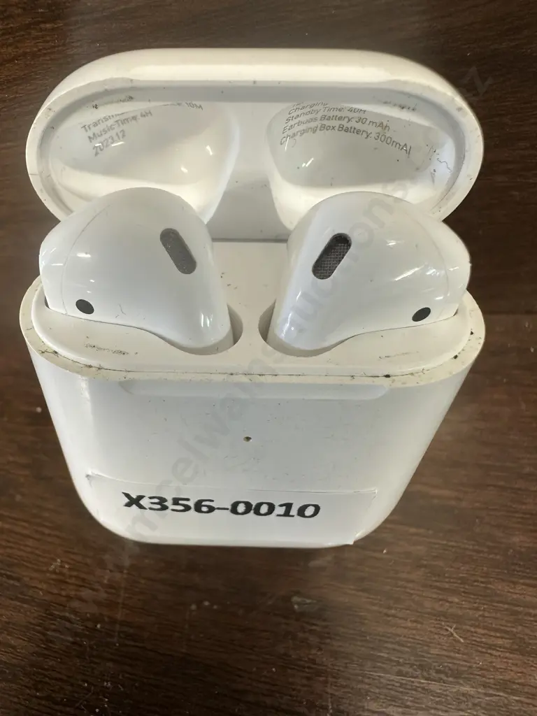 Moxon Ear Pod IN White Case Model MX TW37 Image 1++