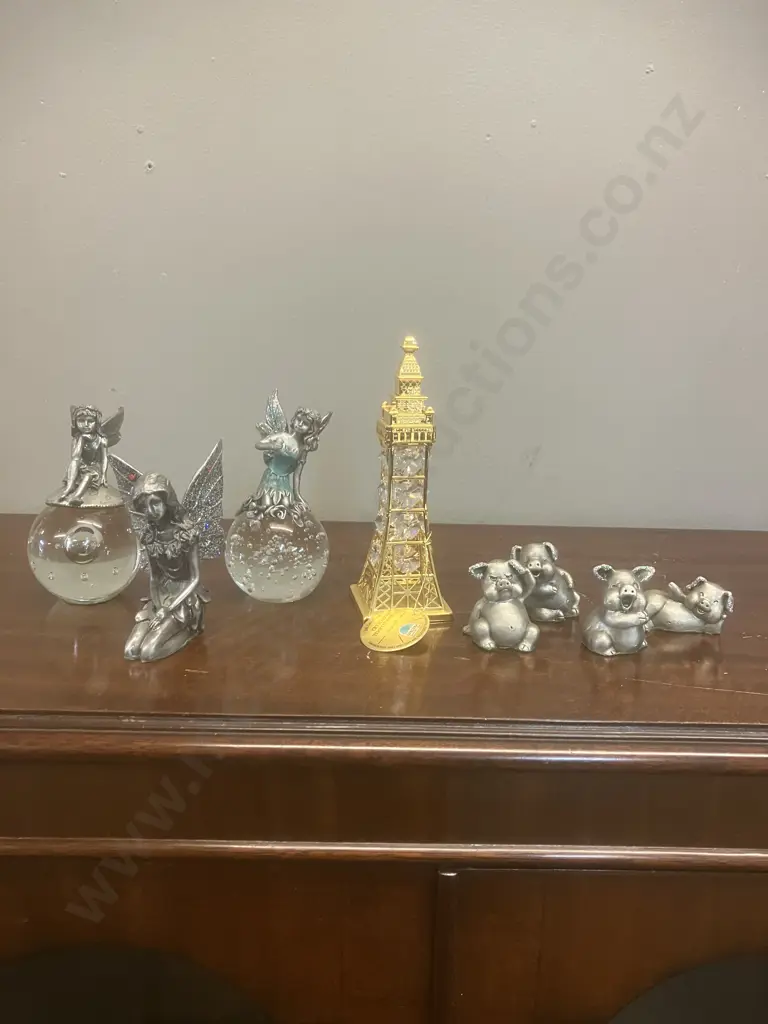 Pewter & Crystal Ornaments Image 1++