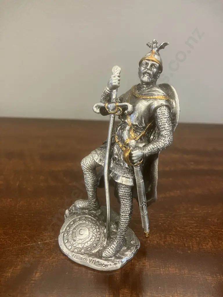 Veronese Pewter Sir William Wallace Collectible Figurine (Scotland's Greatest Heroes Collection) 1970s. H9.5cm Image 1++